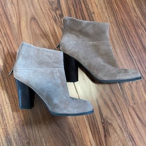 BCBGeneration heeled ankle boots, beige, size 8